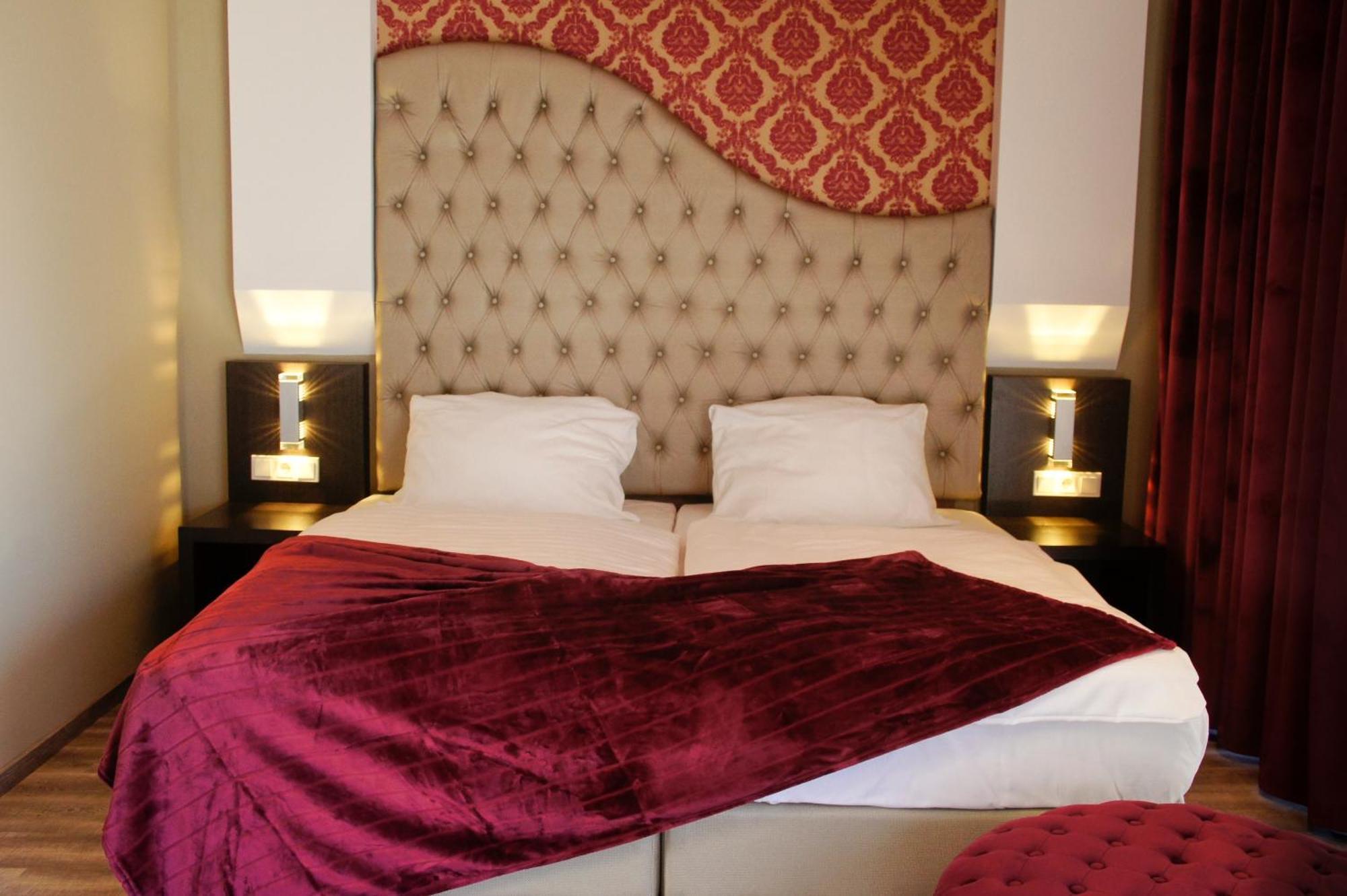 Hotel Athen Kelsterbach Frankfurt Airport Bagian luar foto